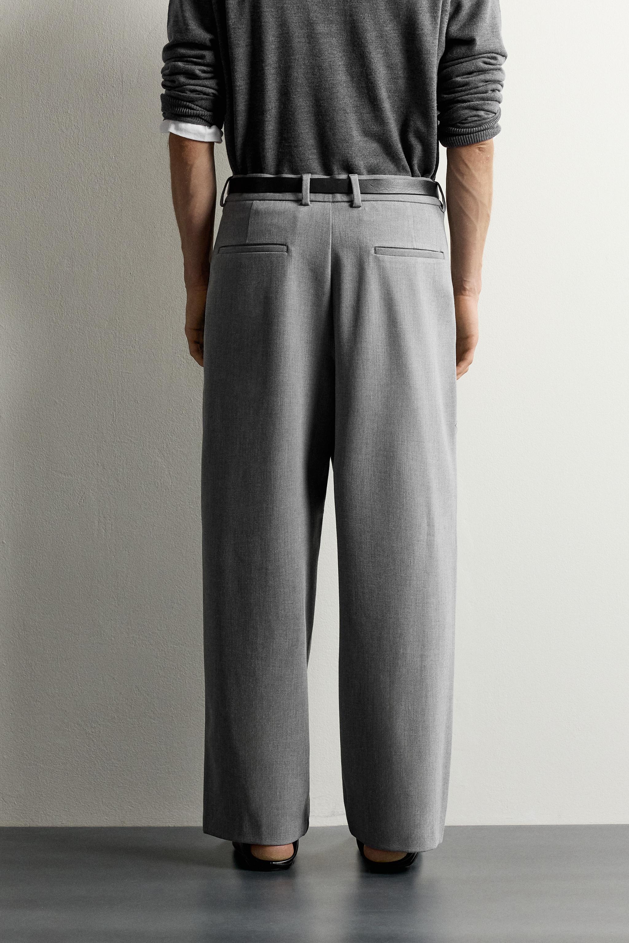 PANTALON COUPE DÉCONTRACTÉE À PLIS